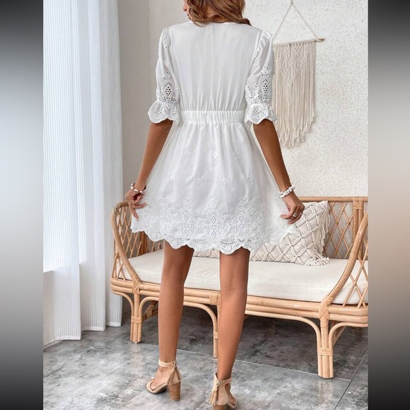 Boho white embroidered scallop hem dress - Picture 5 of 16